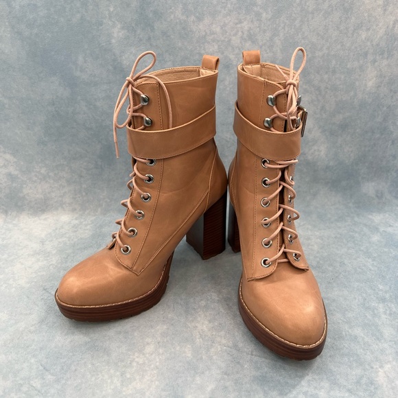 Urban Outfitters Kennedy Lace Up Boot 10 - Picture 2 of 13